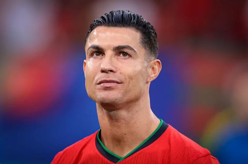 Cristiano Ronaldo và Lionel Messi vẫn thống trị danh sách ghi bàn nhiều nhất mọi thời đại.
