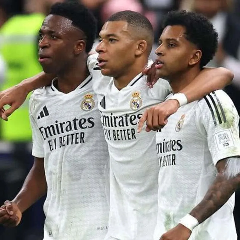 Mbappé, Vinícius và Rodrygo tạo nên hàng công giàu tốc độ, kỹ thuật và khả năng hoán đổi vị trí